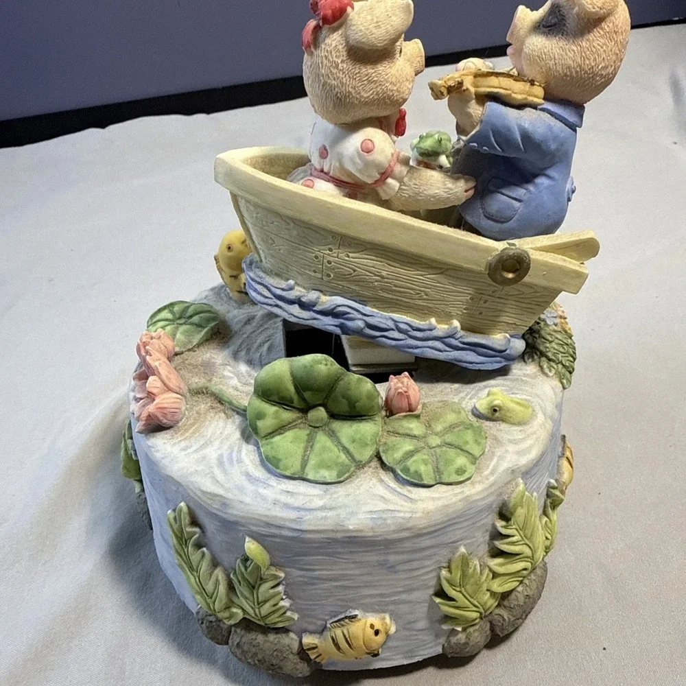 Vintage GLAMA Music Box Romantic Pigs in Rowboat Plays It's A Small World